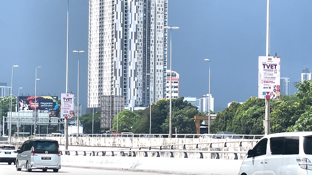 To Kuala Lumpur Direction Jalan Sungai Besi LED Display Advertising,Jalan Sungai Besi Close By Smart Tunnel LED Screen Advertising,