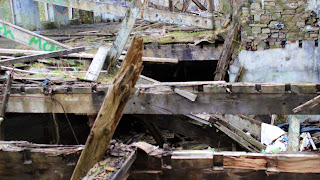 <img src="edenwood mill.jpeg" alt="derelict mill near edenfield lancashire">