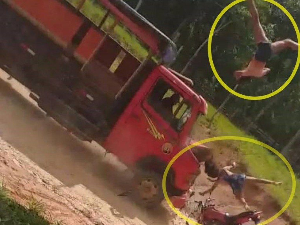 Choque entre moto e caminhão mata adolescentes instantaneamente; vídeo é impressionante