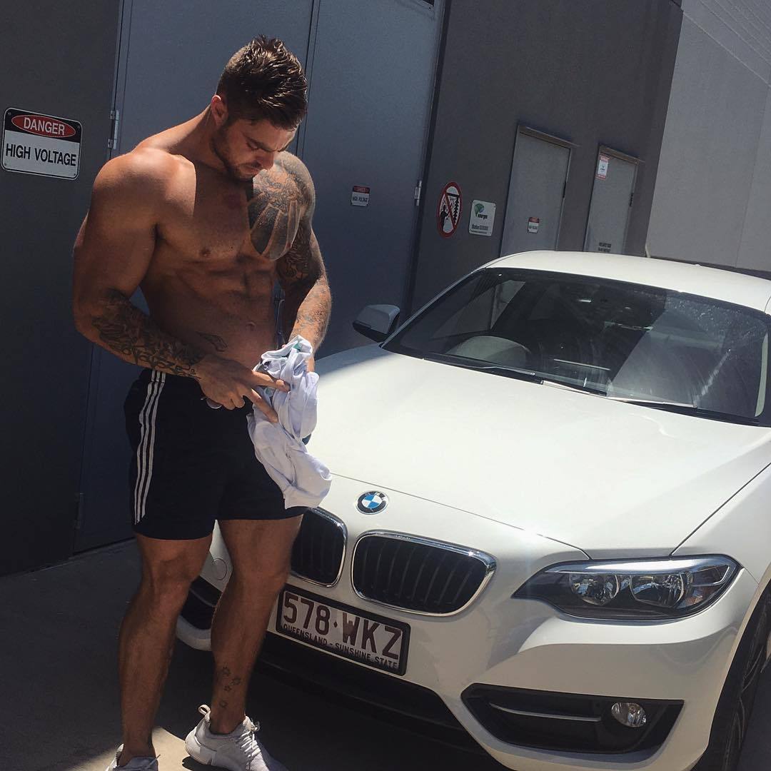 handsome-shirtless-daddy-david-harris-strong-muscular-tattoo-body-car