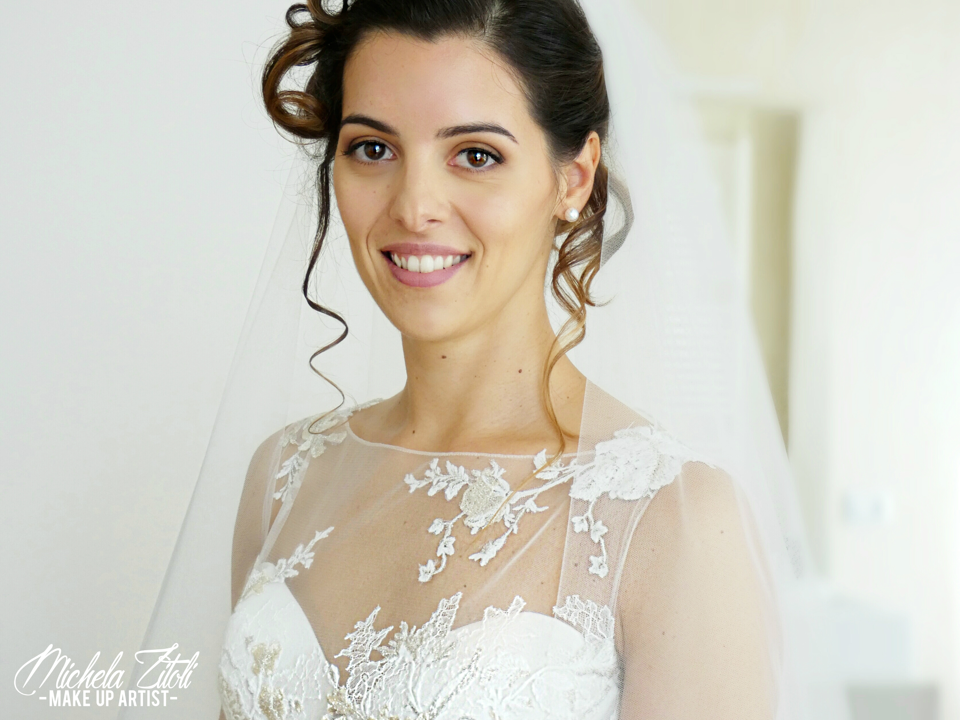 Michela Zitoli Make Up Artist • Truccatrice Modena • Trucco Sposa, Trucco Fotografico, Trucco Correttivo • Portfolio • Corsi di Trucco