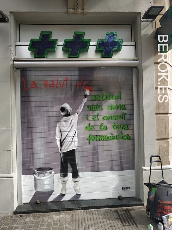 Muralista barcelona farmacia