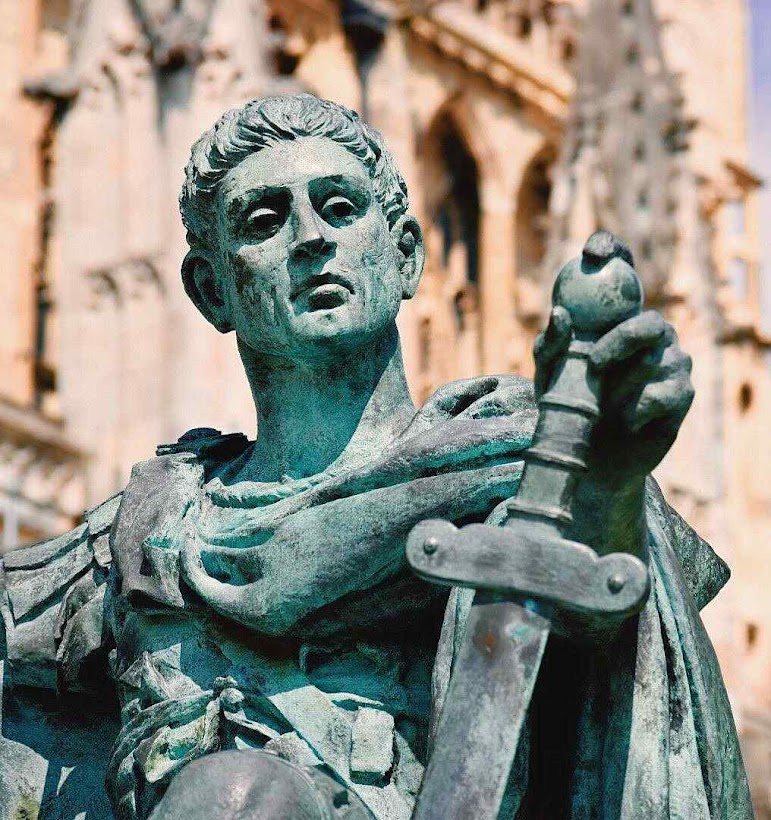 Constantino imperador, estatua na catedral de York, Inglaterra