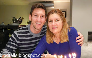 Messi with his mother Celia Maria