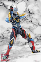 S.H. Figuarts Ultraman Geed Galaxy Rising 14