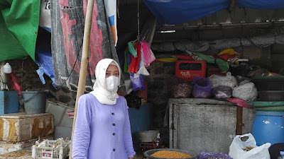 Bunga Mencekik, Warga Gempolsewu Kendal Kapok Ngutang ke Bank Tongol