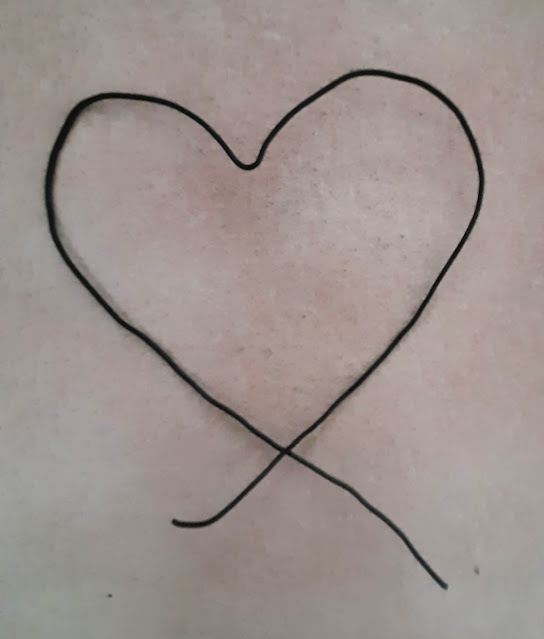 shape wire into a heart shape