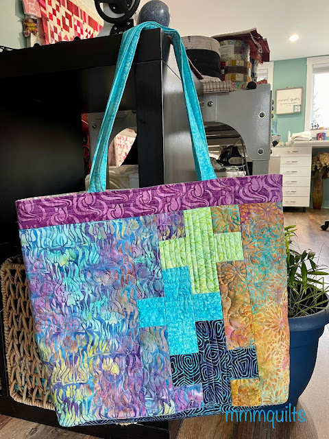 Musings of a Menopausal Melon - mmm quilts: Letting the Bags out of the Bag