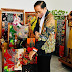 Di Blora, Jokowi-Iriana Beli Jaket Lukisan Keluarga