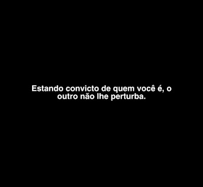 "Estando convicto de quem você é, o outro não lhe perturba."  — Abraham Schneersohn