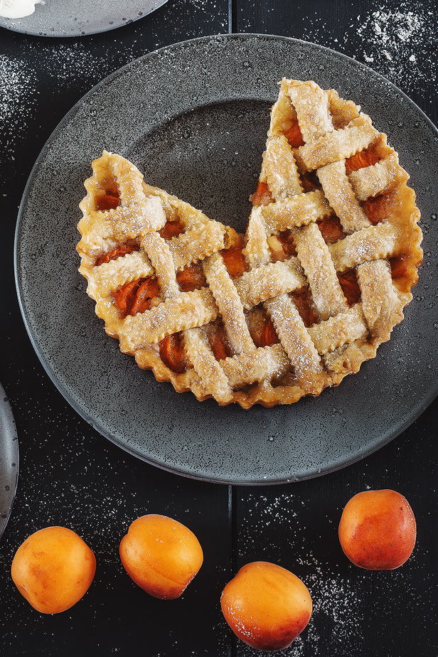 Delicious Apricot Pie