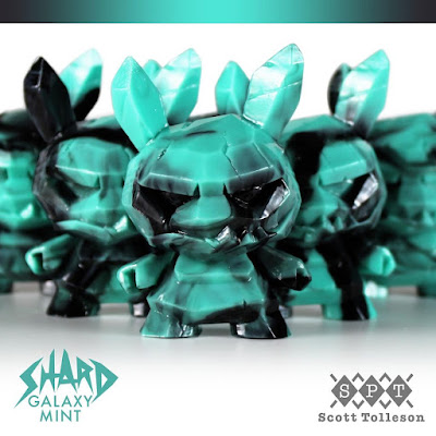 Designer Con 2021 Exclusive Shard Galaxy Mint Edition Dunny Resin Figure by Scott Tolleson