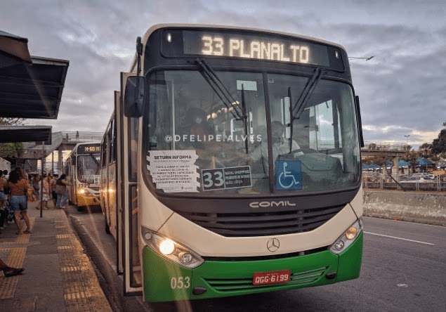 Usuários de ônibus reclamam da situação caótica no bairro Planalto com redução do transporte público