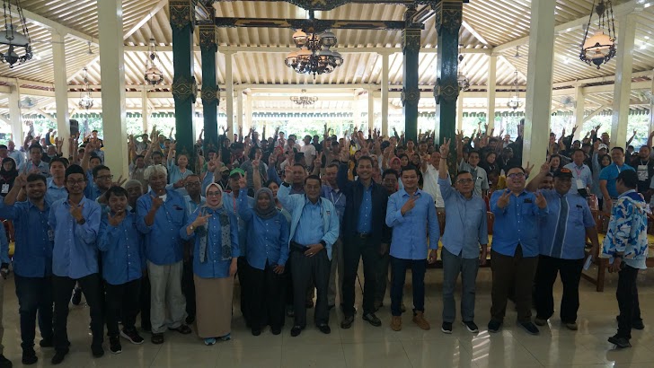 Raker Relawan dan Bersatu Menangkan Prabowo Gibran Satu Putaran Diikuti Ratusan Kelompok Relawan