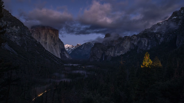 Yosemite Valley At Night PC Wallpaper