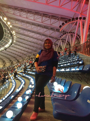 sheisfarahain di ruang atas stadium jdt