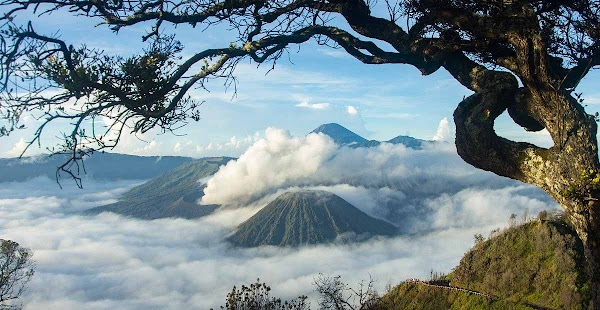 Inilah Tempat Wisata di Indonesia yang Paling Sering Dikunjungi dan Terkenal Hingga ke Mancanegara