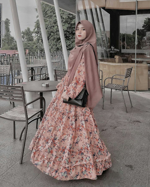 10 Model OOTD Dress Remaja yang Simpel