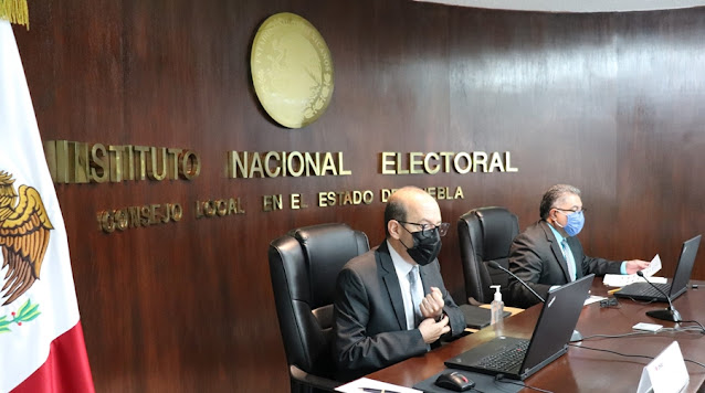 Recibe INE Puebla 316 avisos de intención para la revocación de mandato