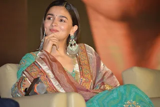 Alia bhatt cute stills at RRR movie press meet