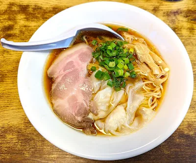 ２月限定麺　淡麗鶏ワンタン中華蕎麦