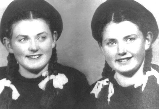 Eva e Miriam Mozes al tempo del liceo a Kluj - Romania - 1949 Foto dall’archivio di Eva Mozes e dal Museo dell’Olocausto e centro educativo CANDLES