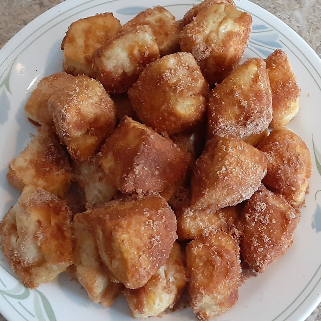 Air Fryer Sugar Cinnamon Biscuit Bites