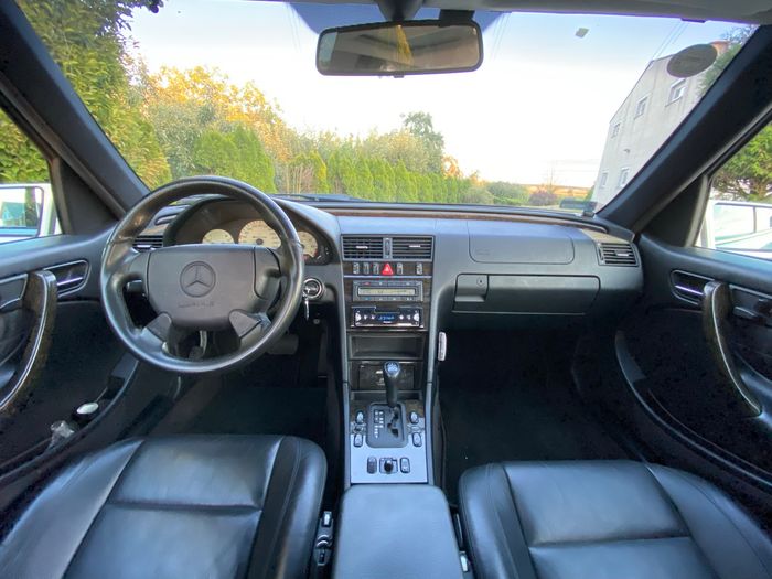 Mercedes-Benz W 202 C 43 AMG Technische Daten Innenraum vorne