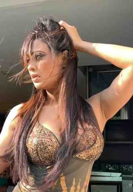 Top 10 Hottest Mom And Milf Of Bollywood