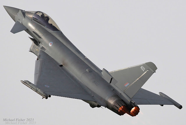 ZK432/432 Typhoon FGR.4 6 Sqn RAF. Reaching for the sky