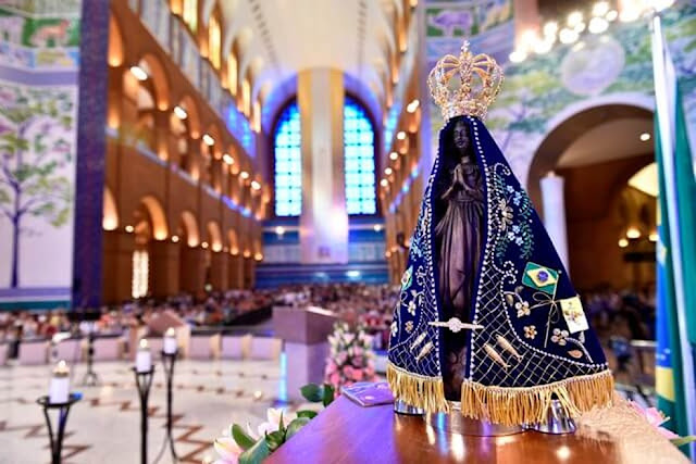 A história do dia de Nossa Senhora Aparecida.