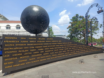 Tugu Konferensi Asia Afrika Bandung