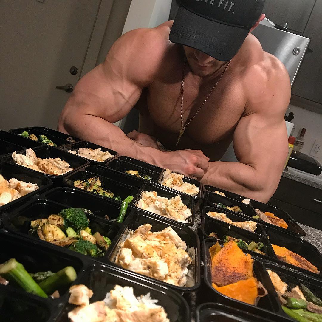 sexy-shirtless-muscle-hunk-huge-strong-veiny-arms-eating-food