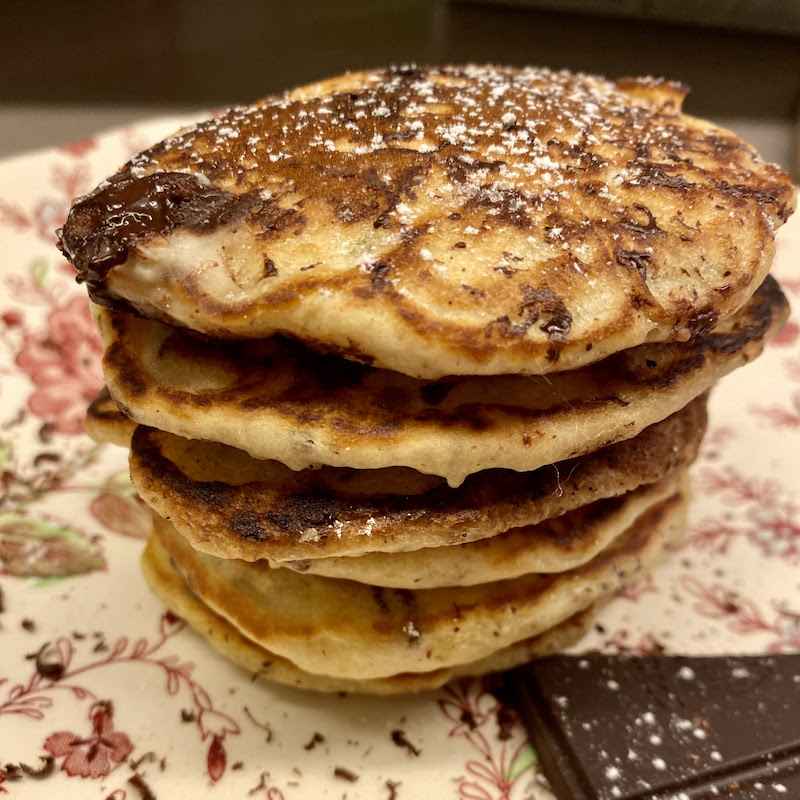 CHOCOLATE APPLE PANCAKES - Read more »