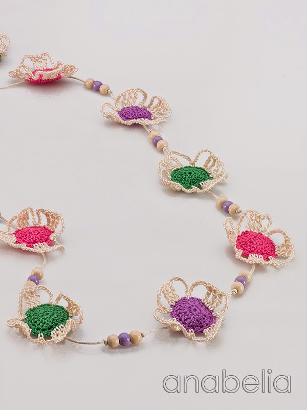 Crochet jewelry Round Up by Anabelia