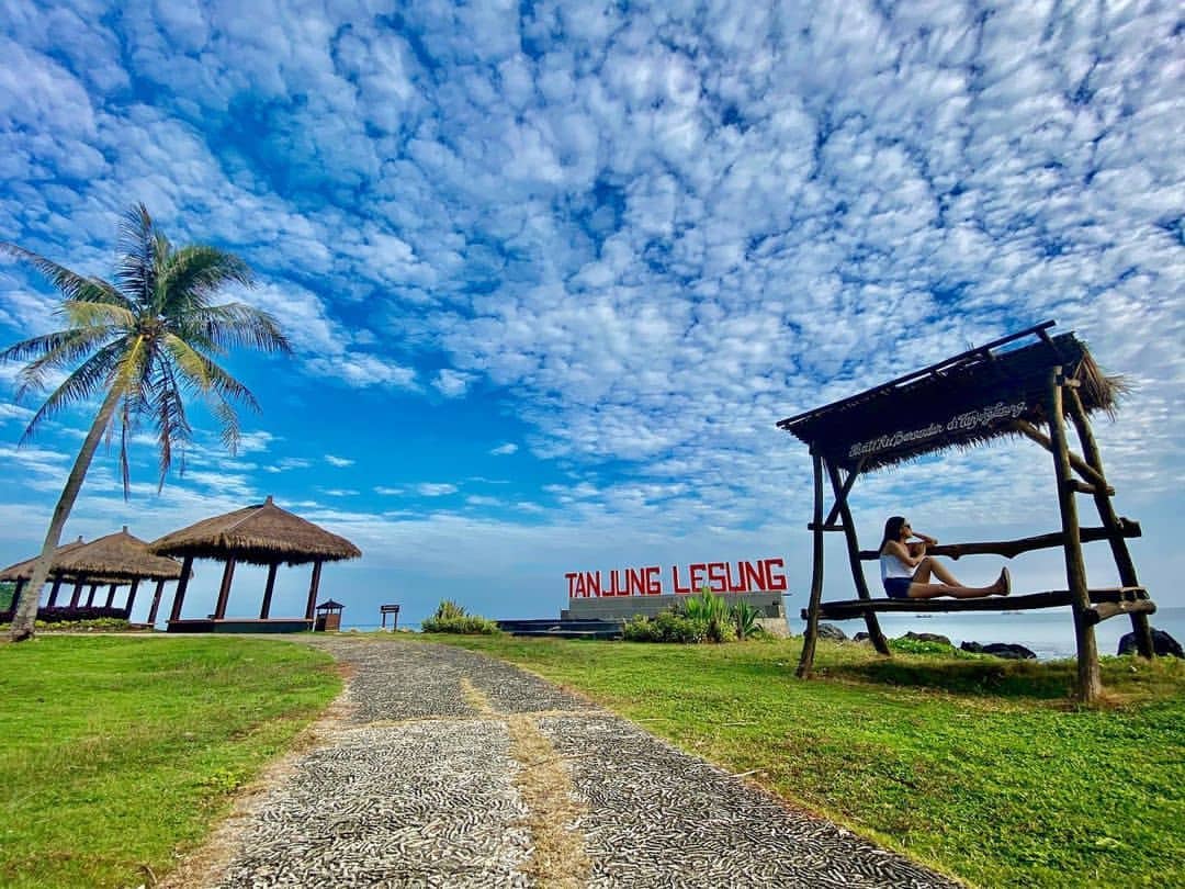 Pantai Tanjung Lesung Banten