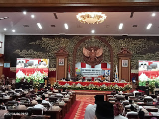 Menteri Perhubungan Hadiri Rapat Paripurna HUT Provinsi Jambi Ke - 65