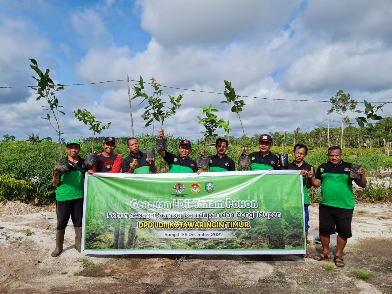 LDII Sampit Aksi Tanam Pohon di Lahan Gambut