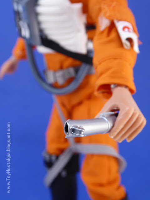 ACTIONMAN Luke Skywalker X-wing pilot Lightsaber ( STAR WARS - Luke Skywalker- ACTIONMAN)