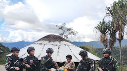 Dipenghujung Masa Penugasan di Papua, Satgas Pamtas Mobile Raider 300/Brajawijaya tetap Komitmen Bantu Kesulitan Warga