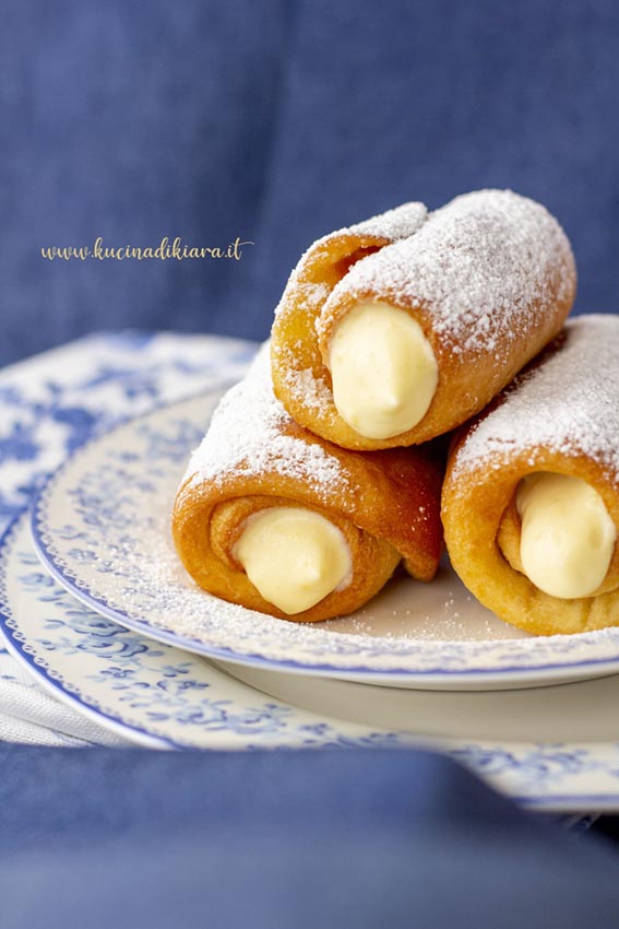 cannoli crema pasticcera