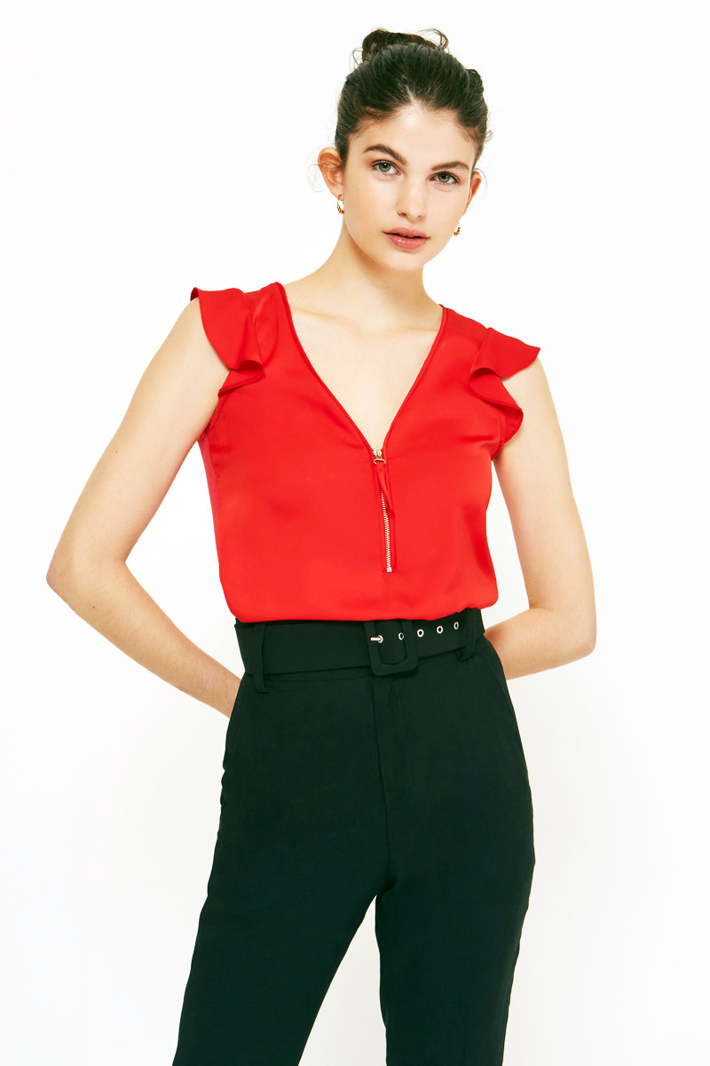 blusa roja mangas cortas moda verano 2022