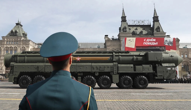 Rusia se retira de tratado sobre armas nucleares tiene con EE.UU.