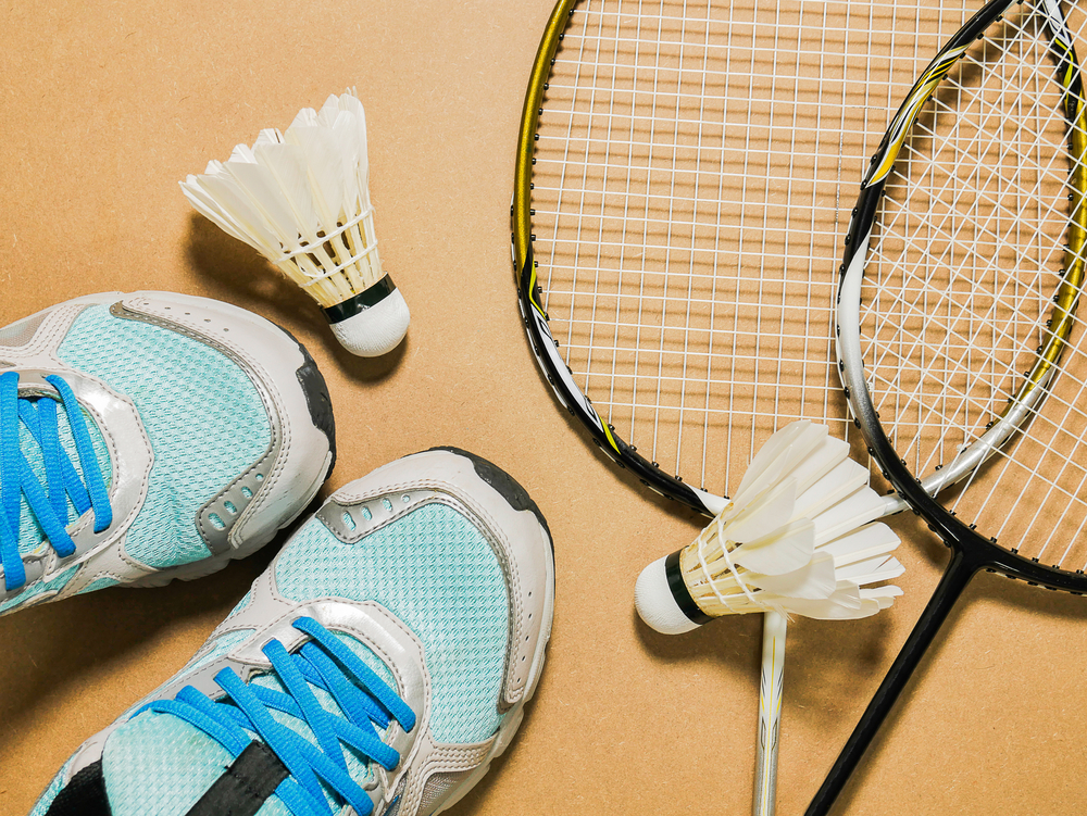Perbedaan Sepatu Badminton dengan Sepatu Lainnya