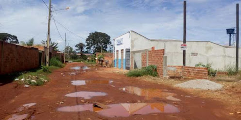 Com extensa lista de problemas desde muita poeira, falta de escola, creche, insegurança,  transporte coletivo,