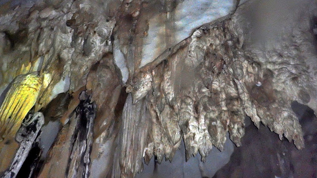 stalactite formation inside the St. Paul Cave and Underground River also known as Puerto Princesa Underground River