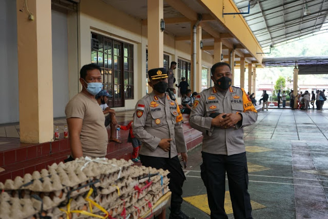 Gustav Urbinas Ingin Tingkatkan Capaian Vaksinasi di Kota Jayapura.lelemuku.com.jpg