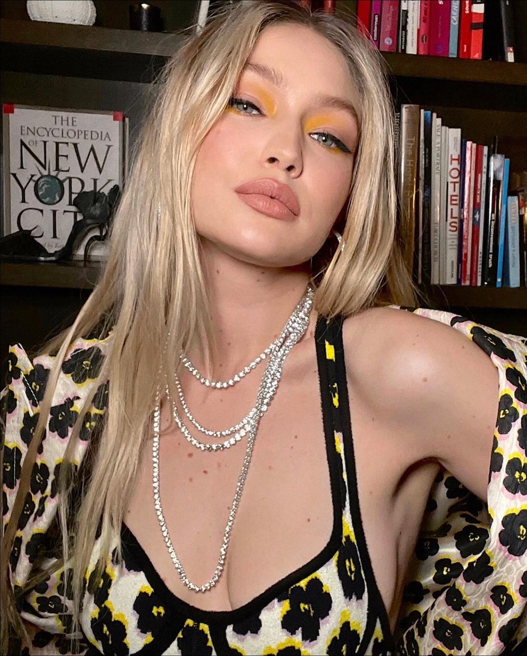 Model Gigi Hadid New Look
