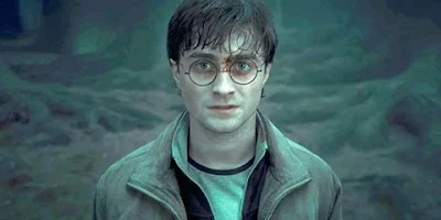O sacrifício de Harry Potter em Relíquias da Morte tornou Voldemort inofensivo nos livros