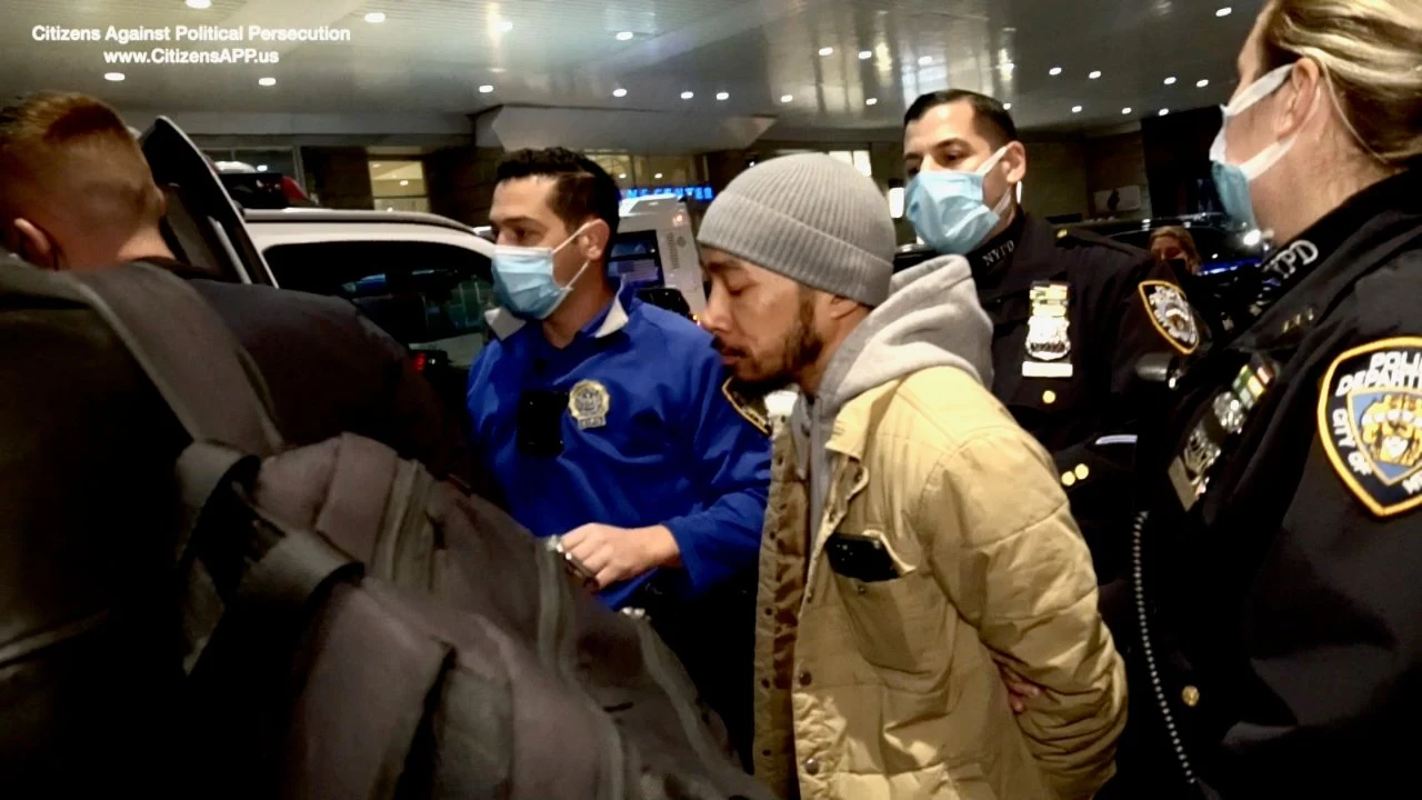 Man Arrested for defying Vaccine Passport Mandate in NYC.